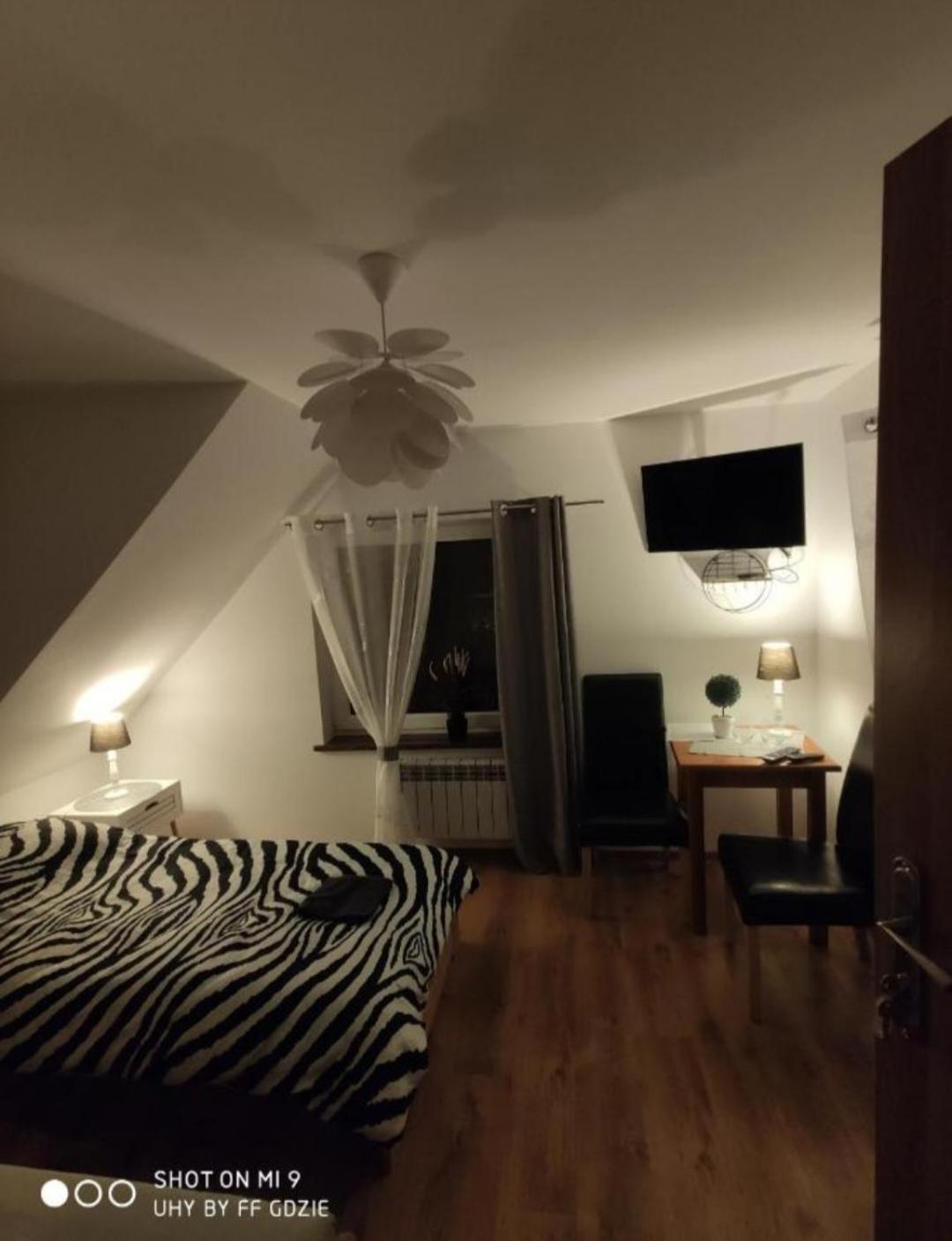 Apartamenty Pod Sosnami Ostroda Miedzylesie 6Os 객실 사진